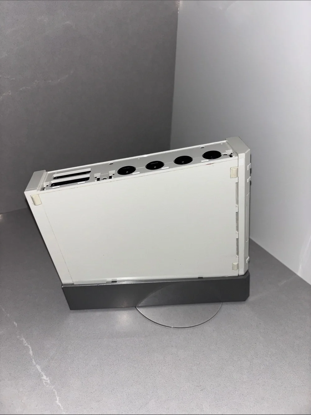 Nintendo Wii Console Gaming System RVL-001 White USED W/ Stand